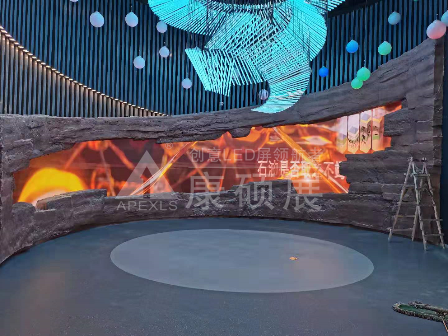?山东东营胜利油田博物馆发展史厅异形屏