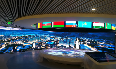 多功能展示区